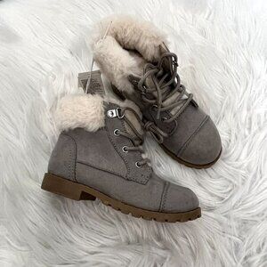 Old Navy Toddler Girl 9 Gray Faux Fur Lined Mid Top Hiking Boots